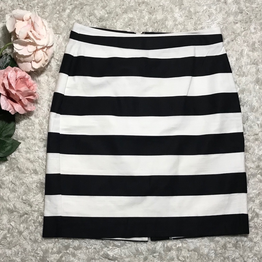 Linen Black and White Stripe lined skirt